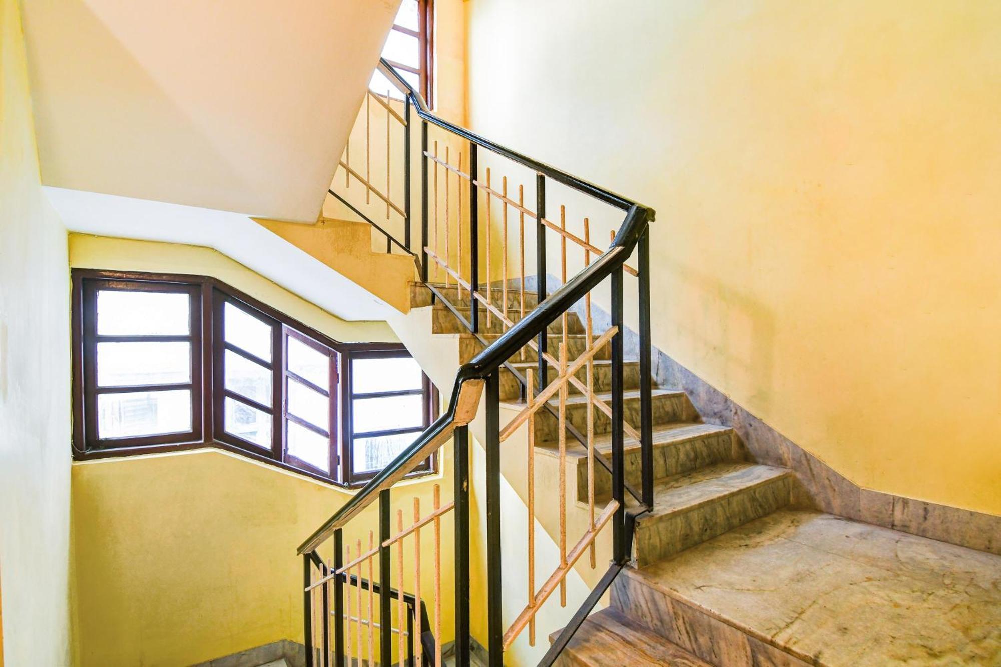 Super Hotel O Alipore Near Chetla Formerly Alipore Guest House Alipur  Екстер'єр фото