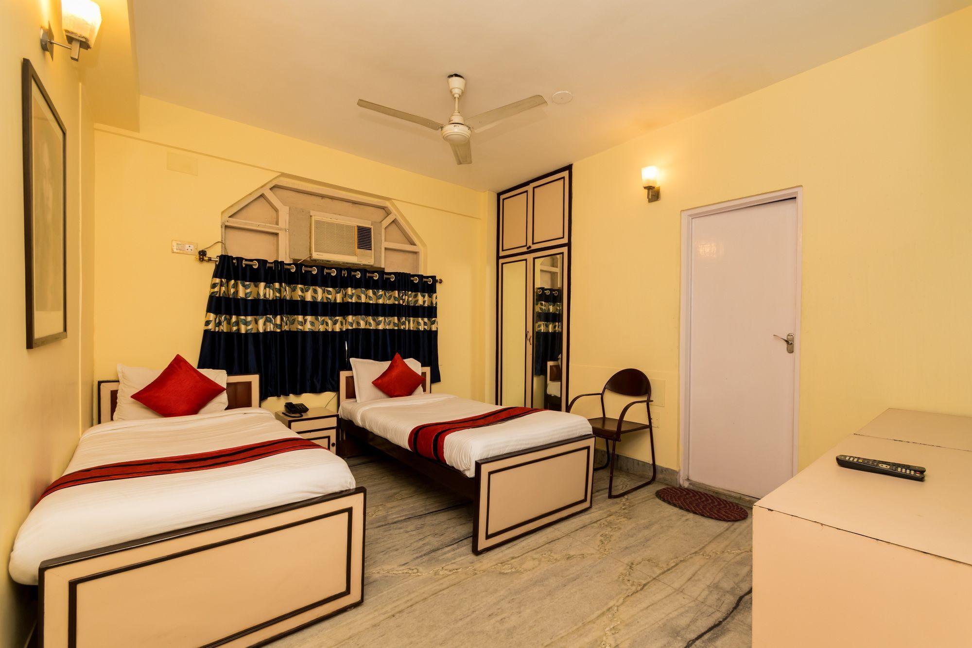 Super Hotel O Alipore Near Chetla Formerly Alipore Guest House Alipur  Екстер'єр фото